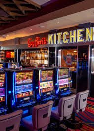 Comparison of Eastern and Western dragon slot game themes and visual styles